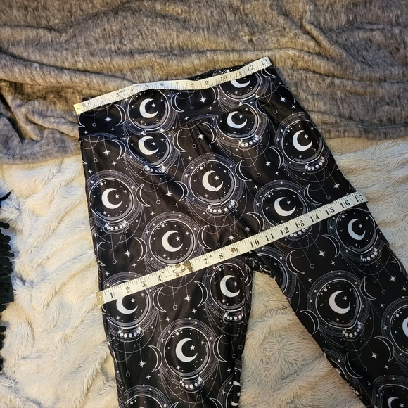 Too Fast Hellz Bells L Crystal Ball Bell Bottoms - Picture 5 of 6